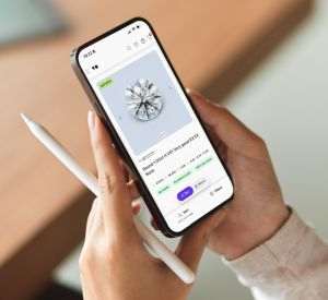 O companie internaţională transformă industria bijuteriilor din România: Acces digital la oferta globală de diamante